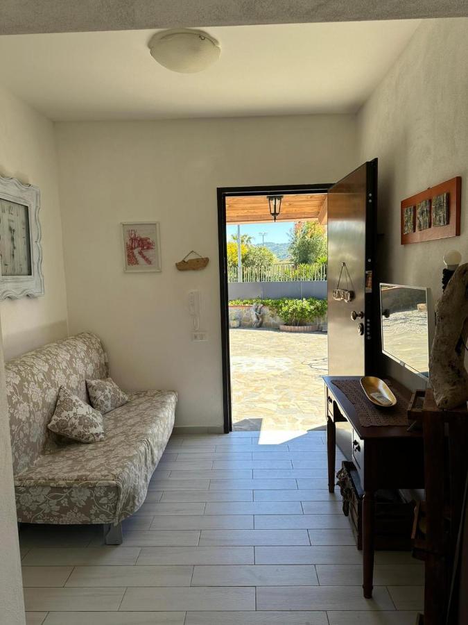 La Casa Di Ely Apartment อากรอโปลี ภายนอก รูปภาพ