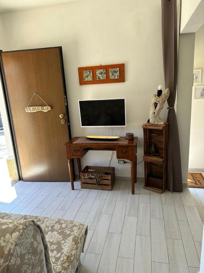 La Casa Di Ely Apartment อากรอโปลี ภายนอก รูปภาพ